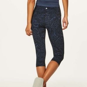 Lululemon Wunder Under Hi-Rise 1/2 Tight 17" - Nouveau Mach Blue Black